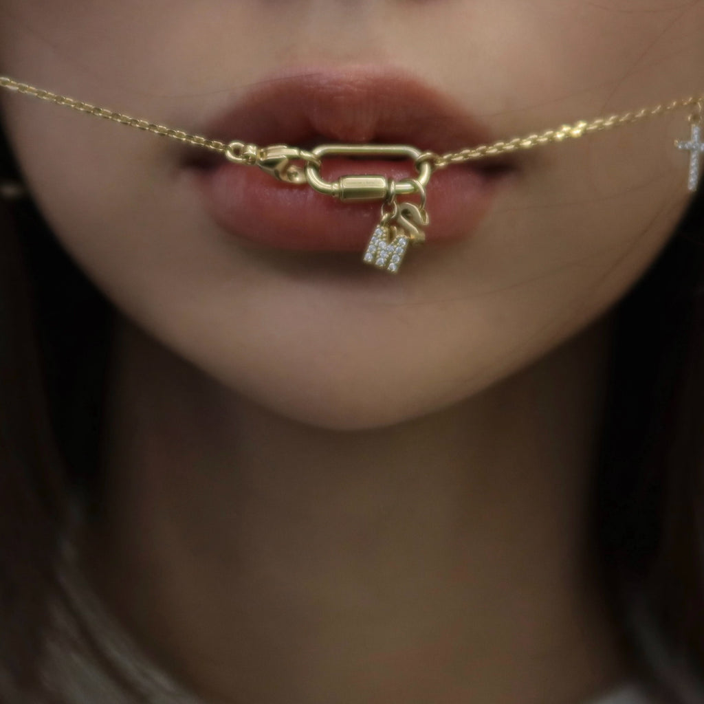 【期間限定 & 受注生産】ESSENTIAL INITIAL NECKLACE