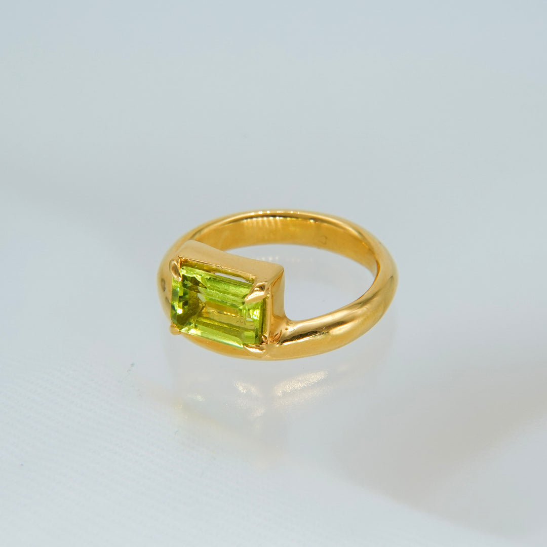 On the edge ring- Peridot