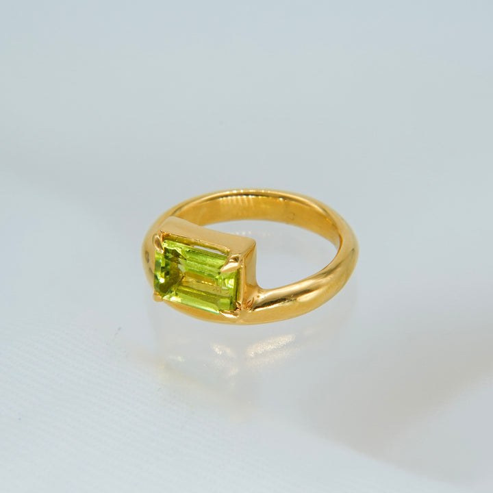 On the edge ring- Peridot