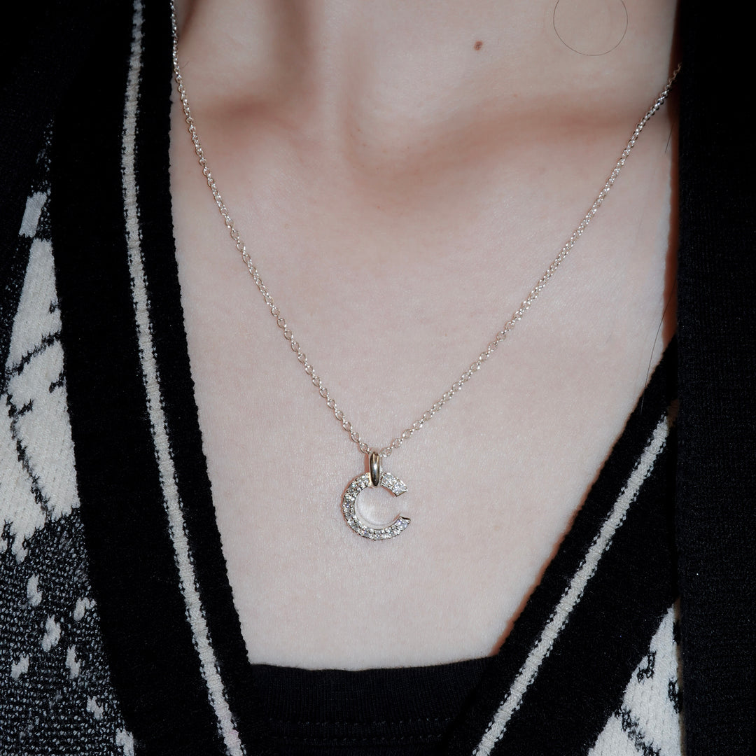 PLATE PENDANT NECKLACE SILVER MOISSANITE