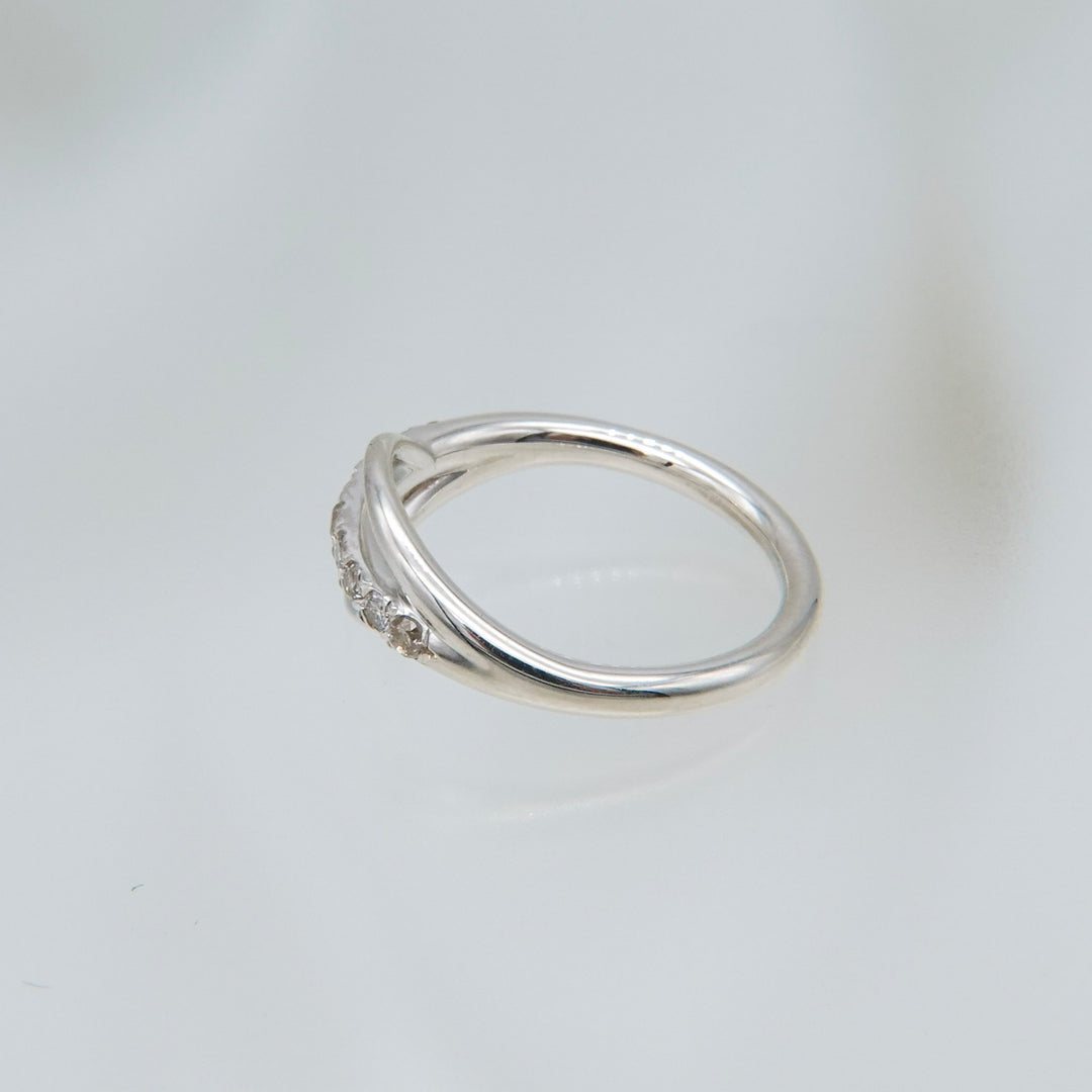 YU-KIN DIAMOND FLOW RING