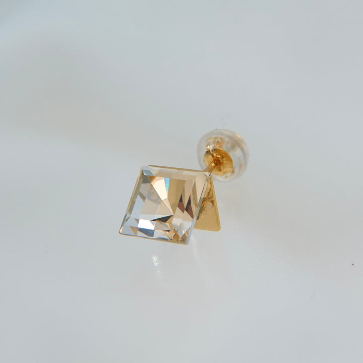 Reflection Quartz Stud Pierced Earring