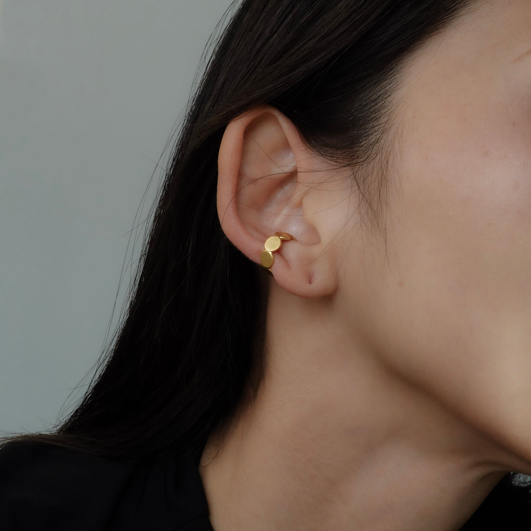 Circles Ear Cuff