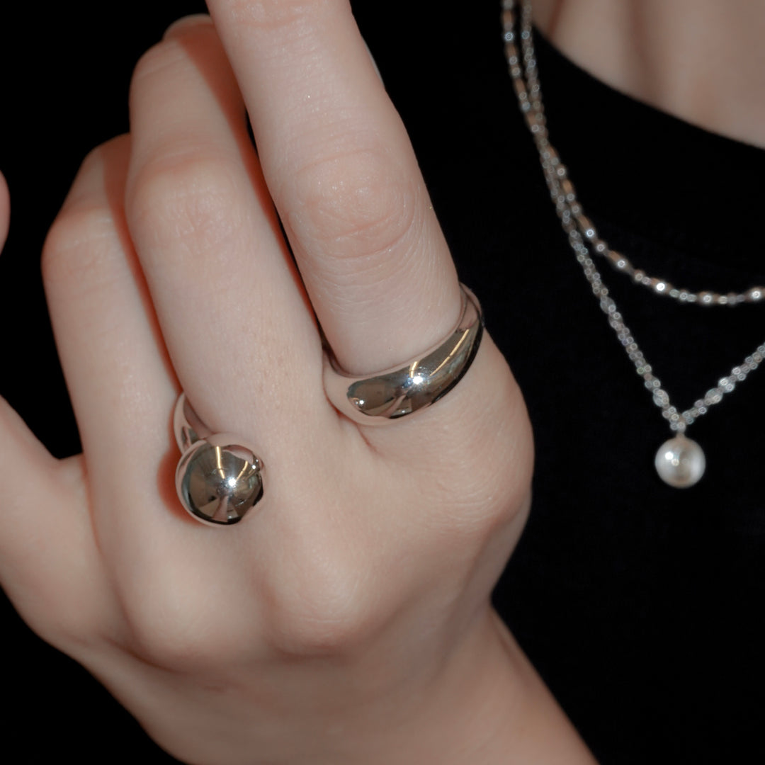 ball double finger ring
