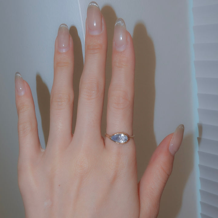 1914_Dumortierite in Quartz