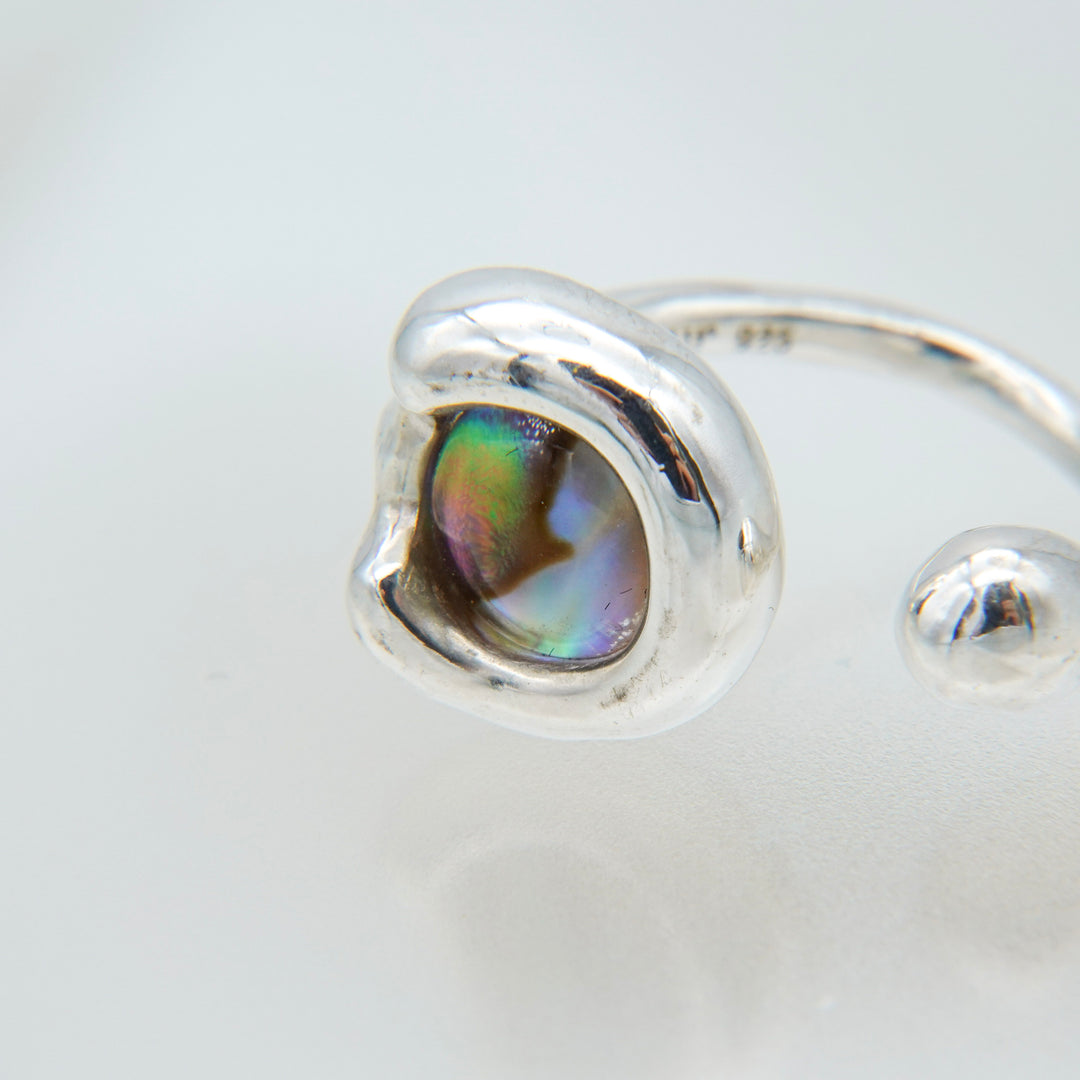 AU stone ring