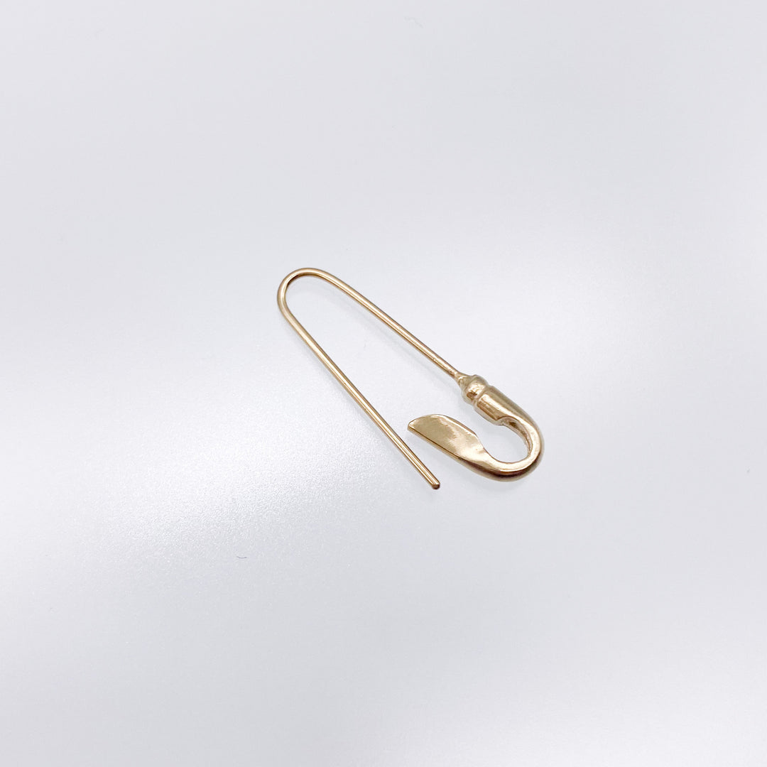 SMALL SAFETY PIN EARRINGS