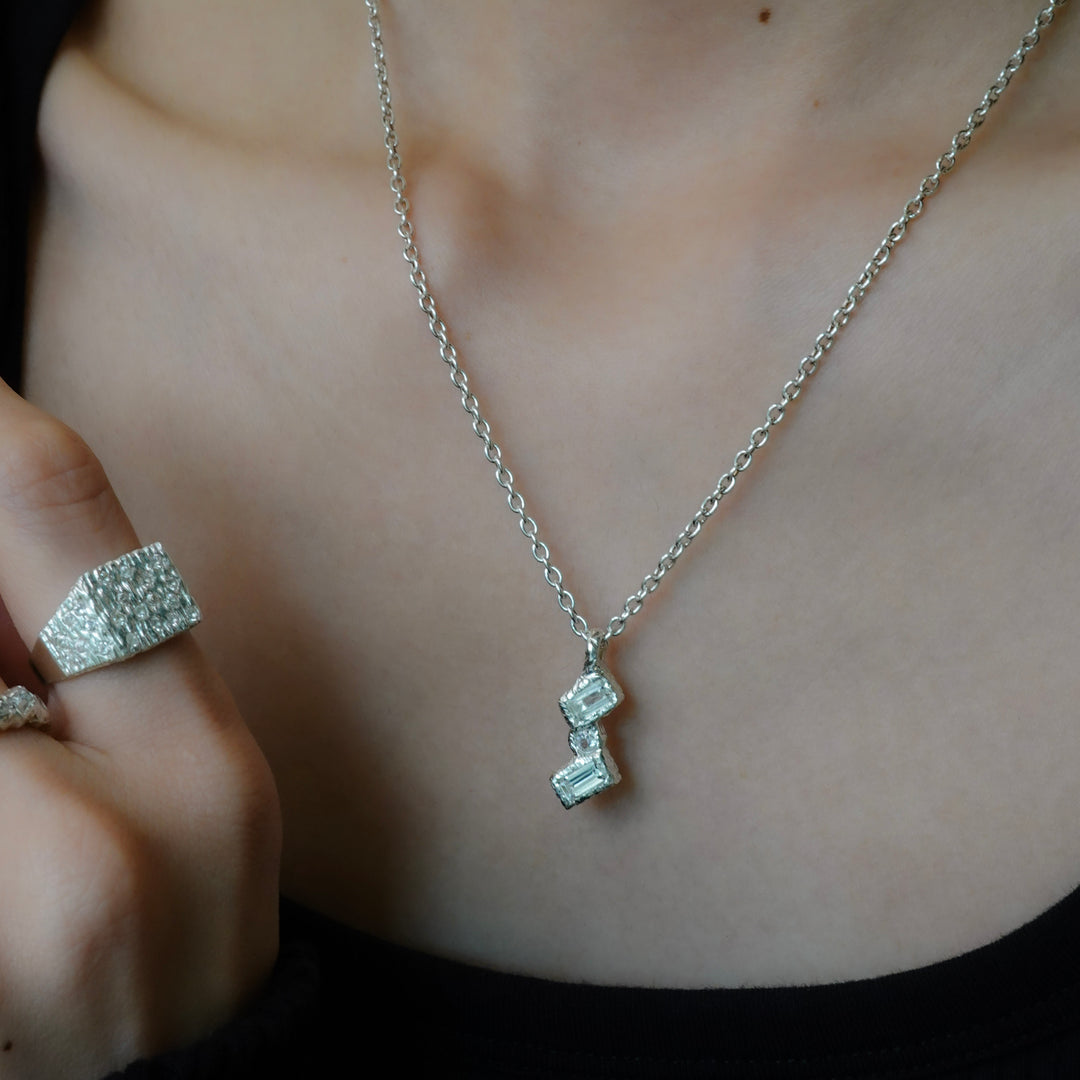 Kaki Necklace