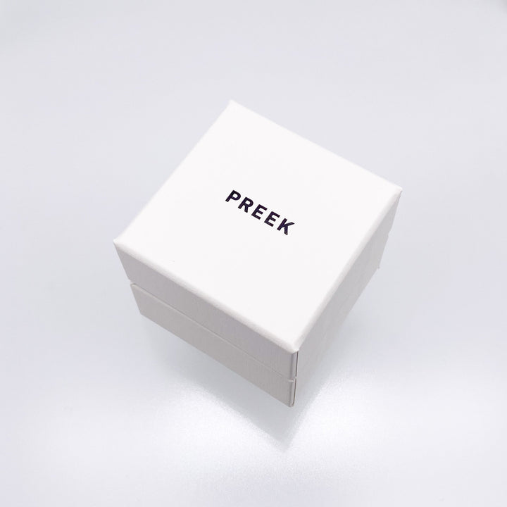 YU-KIN TINY HEAT EARRINGS