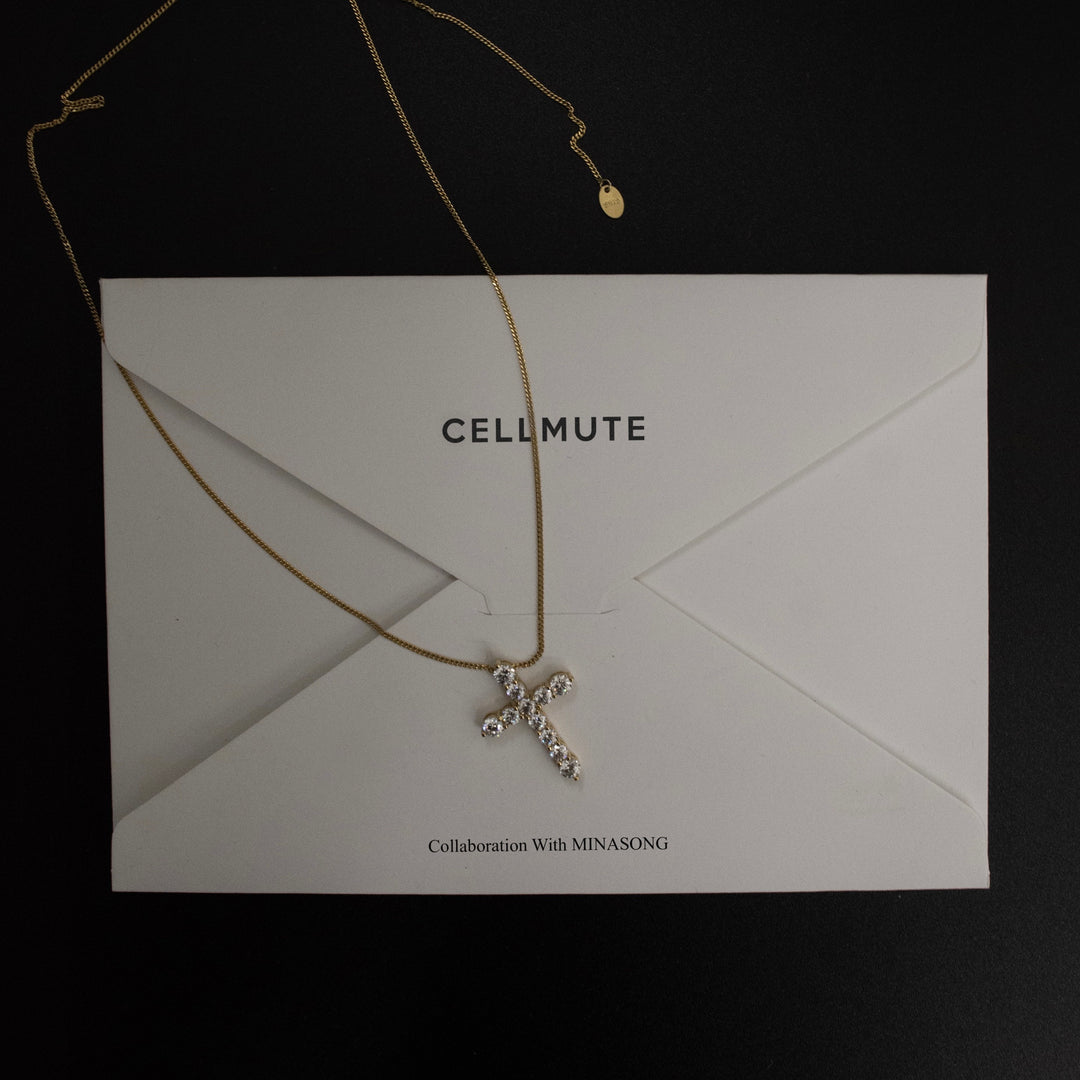 【期間限定 & 受注生産】ESSENTIAL CROSS NECKLACE