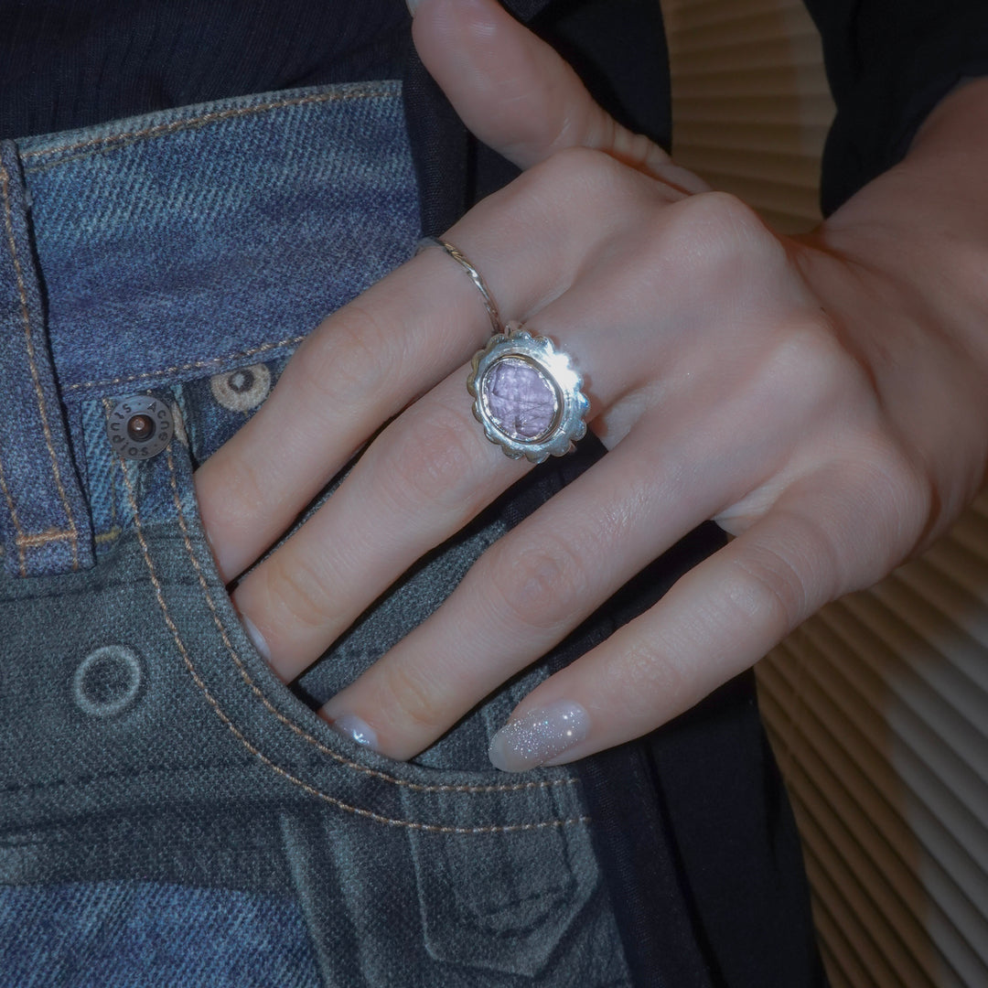 Flat flower ring- Rutile quartz x Tourmaline