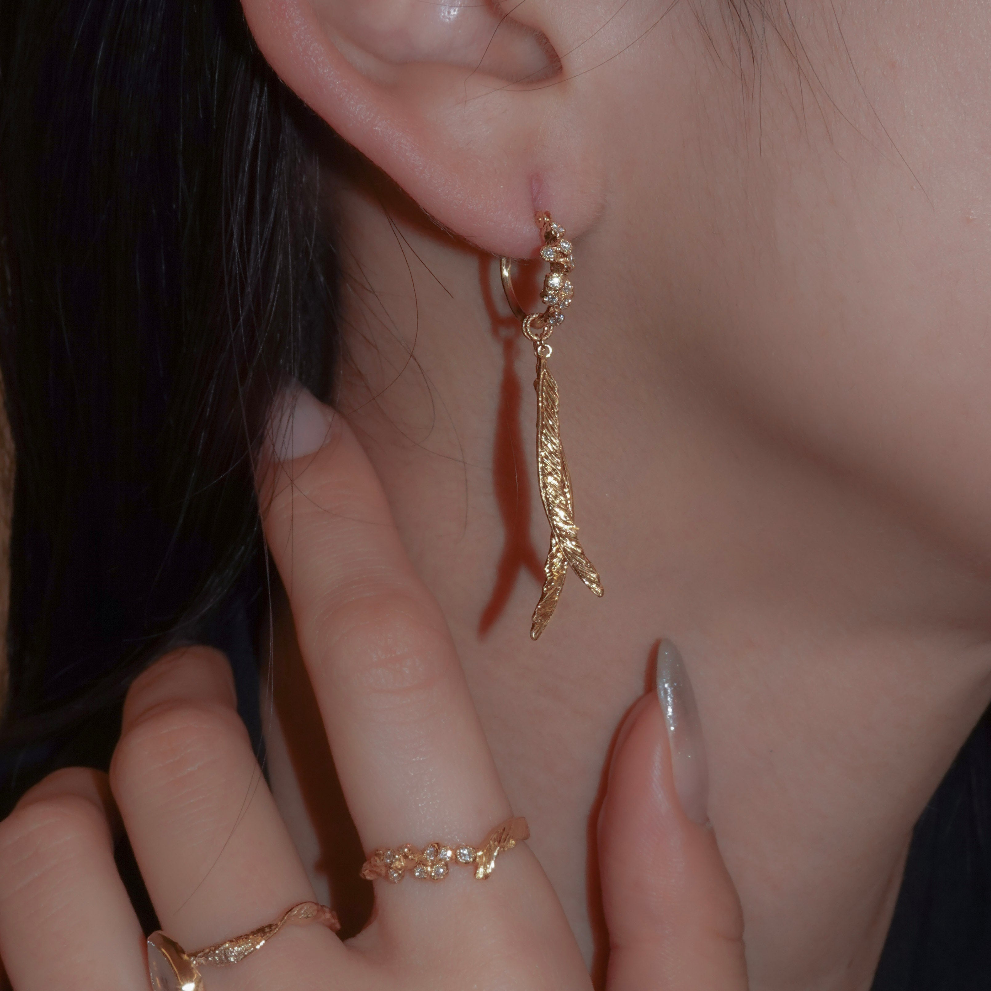 1984_mimosa leaf charm YG I – unigem