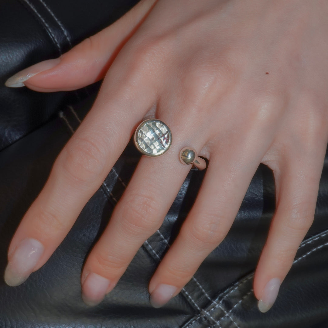 GYOKU RIN Ring / Prasiolite (garnet + blue Zircon)