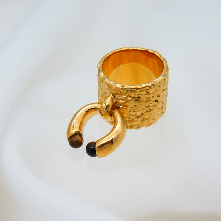 wall gem ring