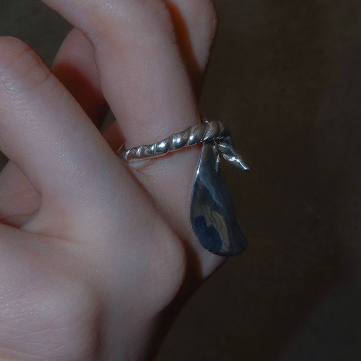 Hylo.002[R]_Helix Surface