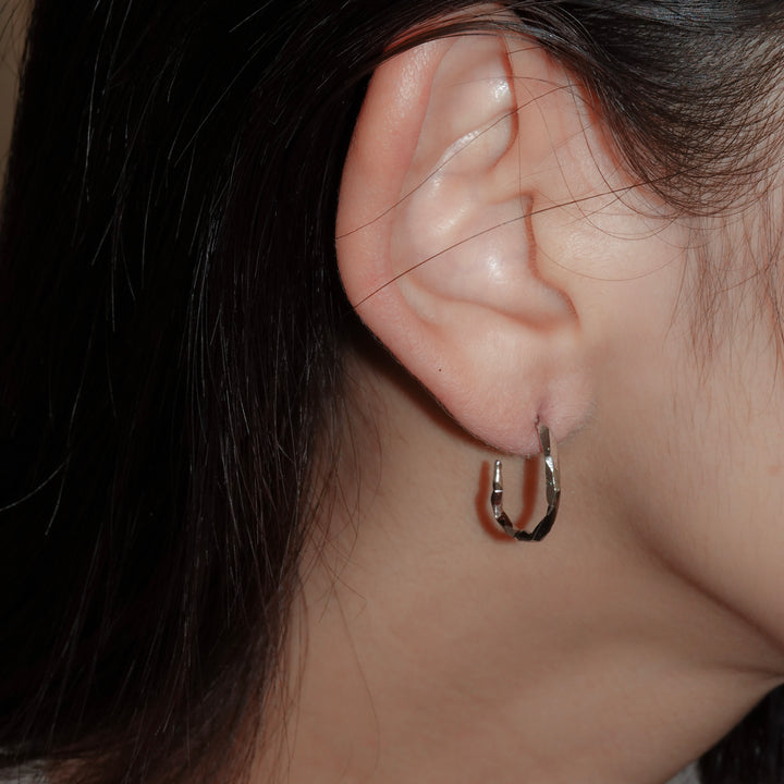 NEUTRAL RING pierced earring M