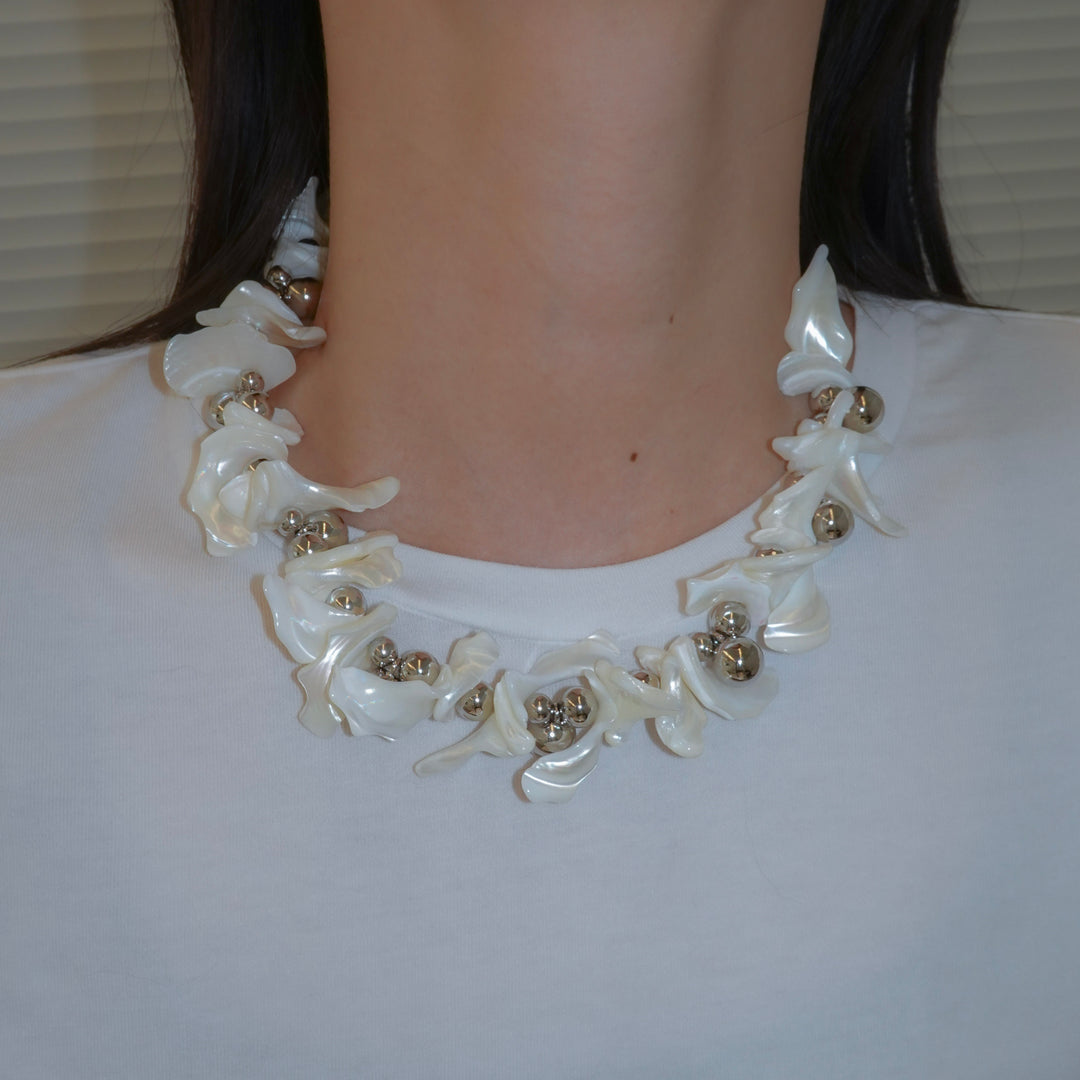 PAULA CHOKER