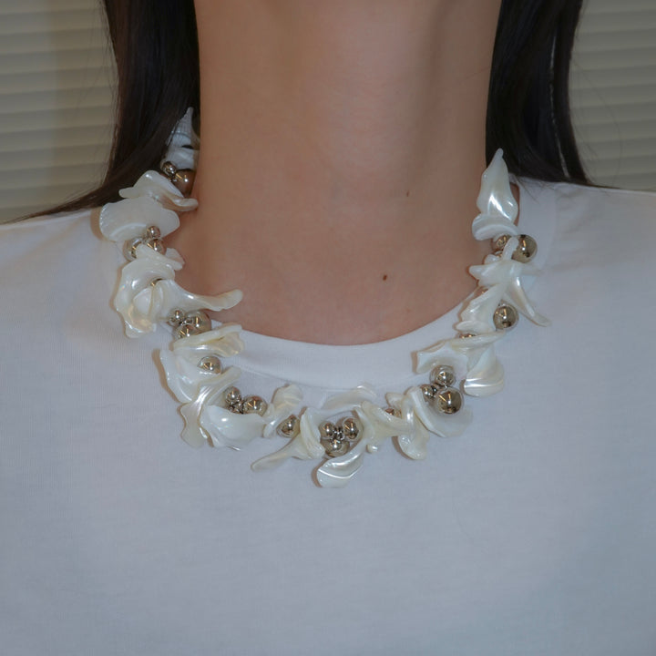 PAULA CHOKER
