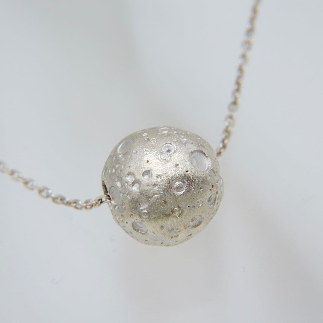 8 PLANETS Necklace (PLAIN)