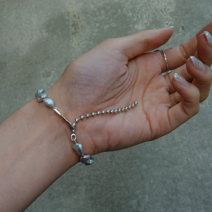 Ball Chain Bracelet / Grey Keshi Pearl