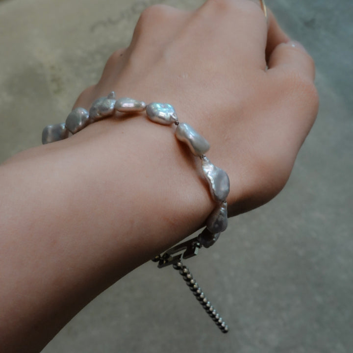 Ball Chain Bracelet / Grey Keshi Pearl