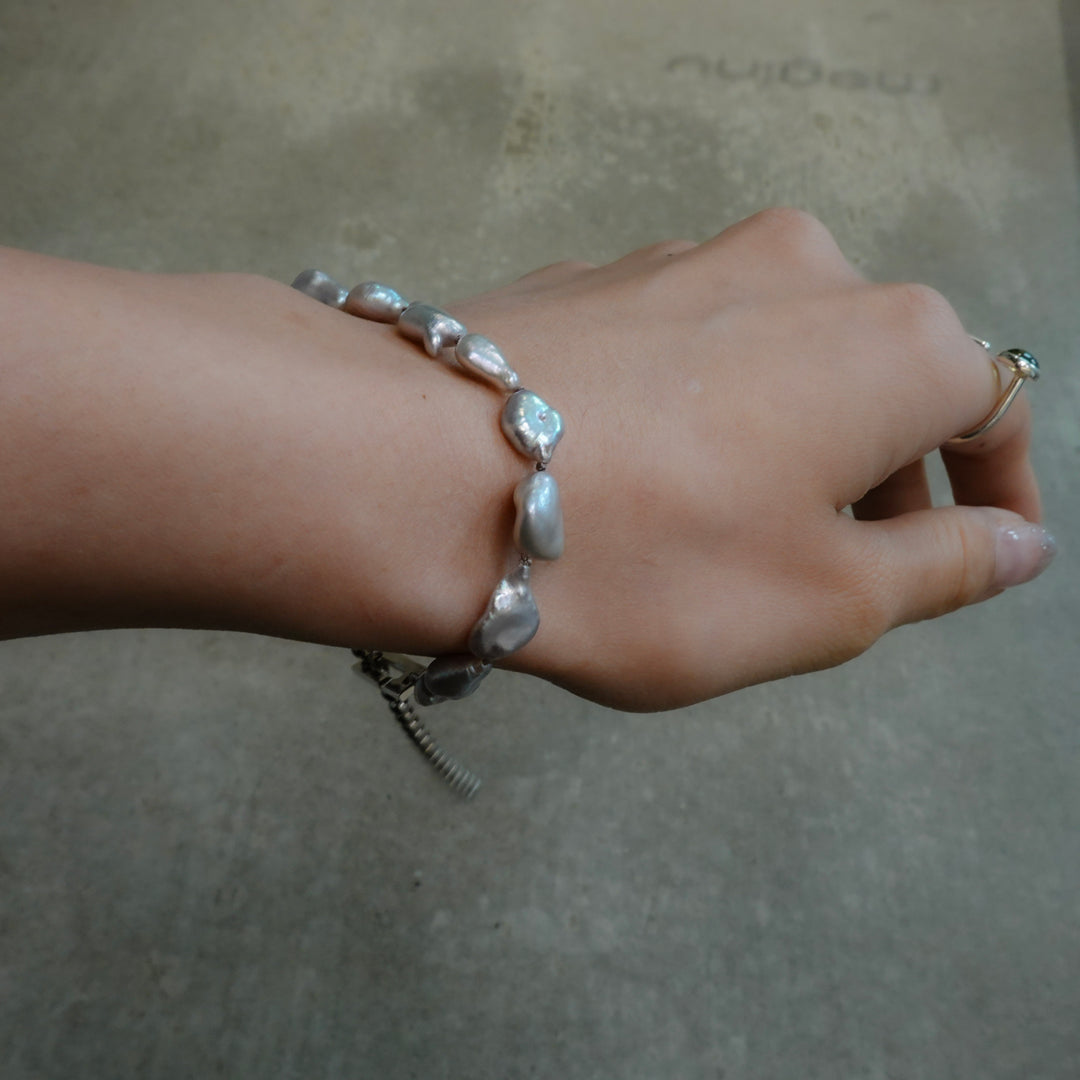 Ball Chain Bracelet / Grey Keshi Pearl