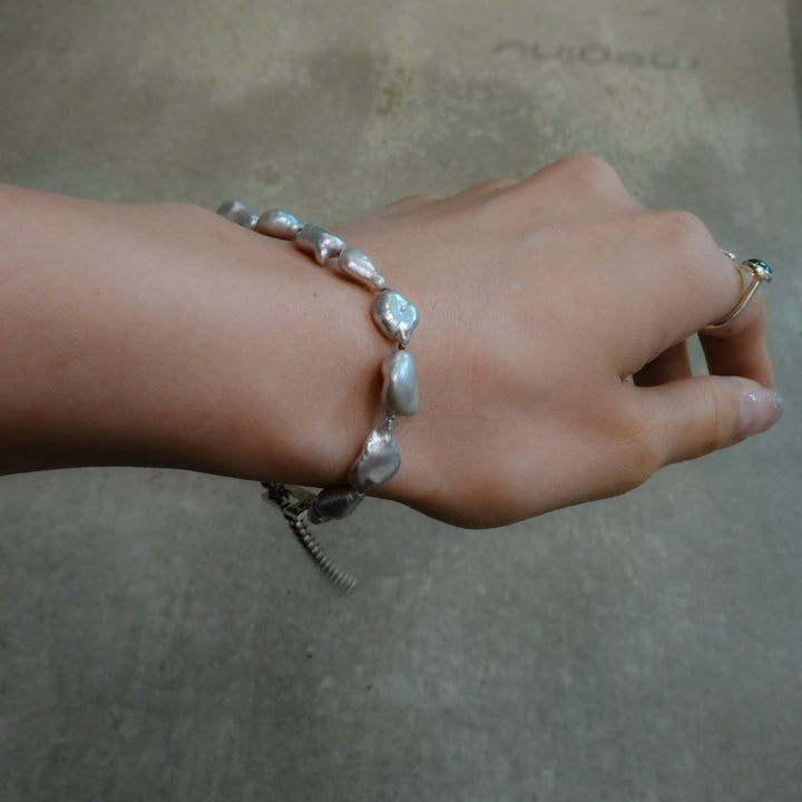 Ball Chain Bracelet / Grey Keshi Pearl