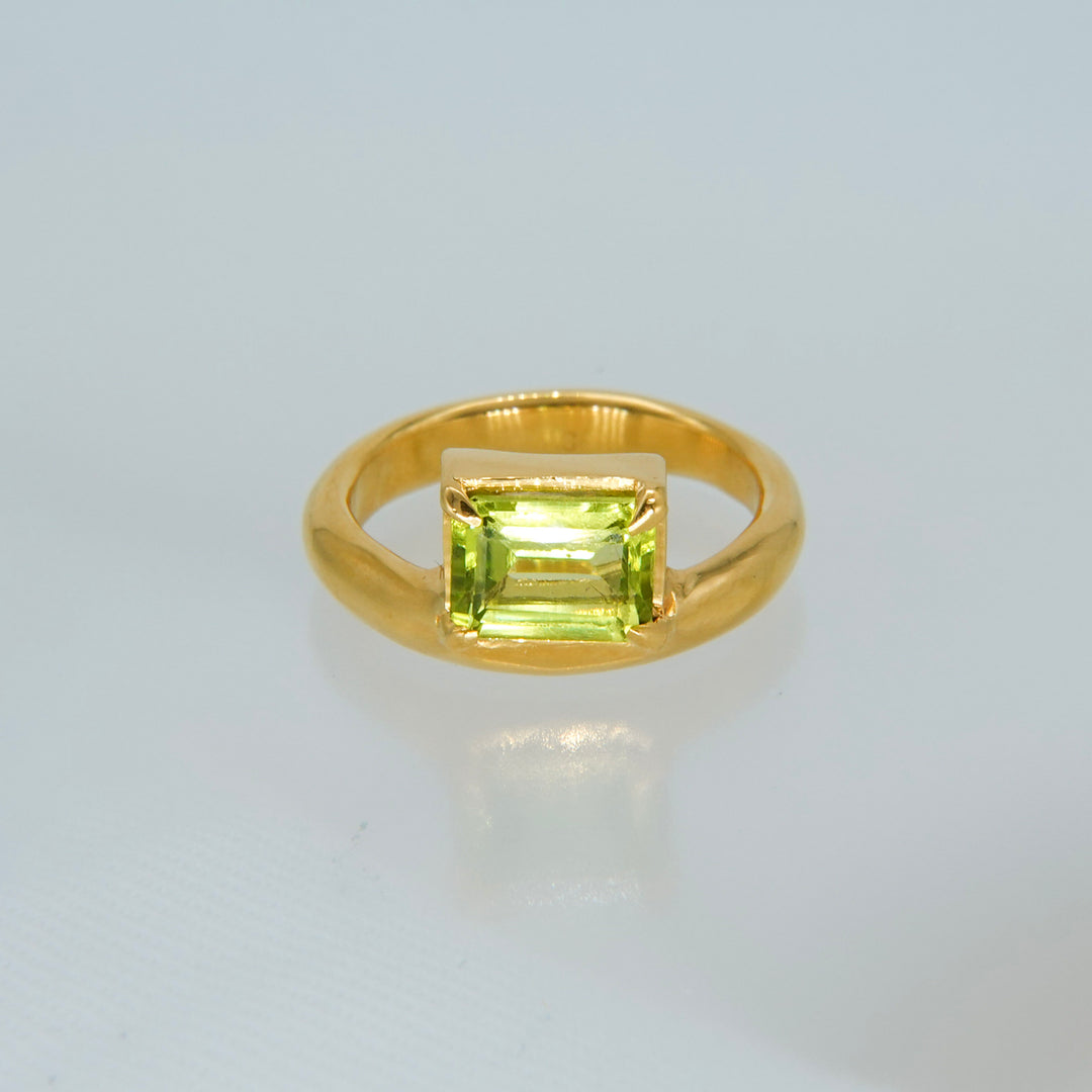 On the edge ring- Peridot