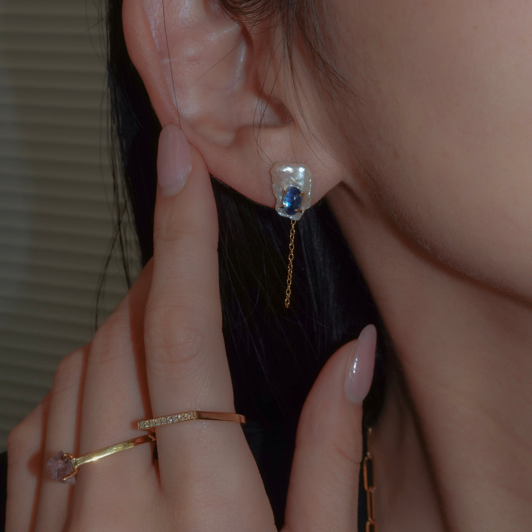 Katamimi pierced 60