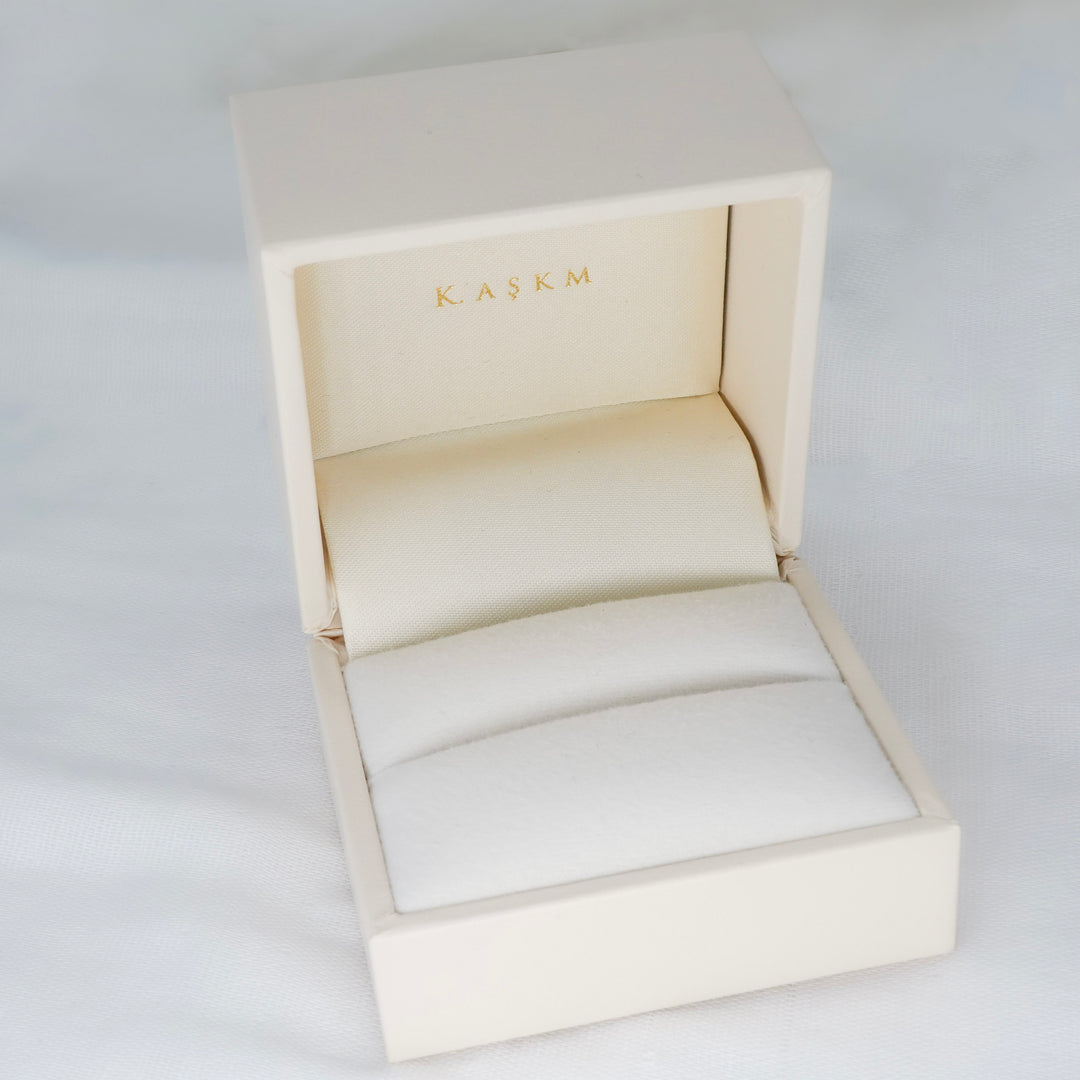 DEWDROP EAR CUFF_10KWG x White Topaz