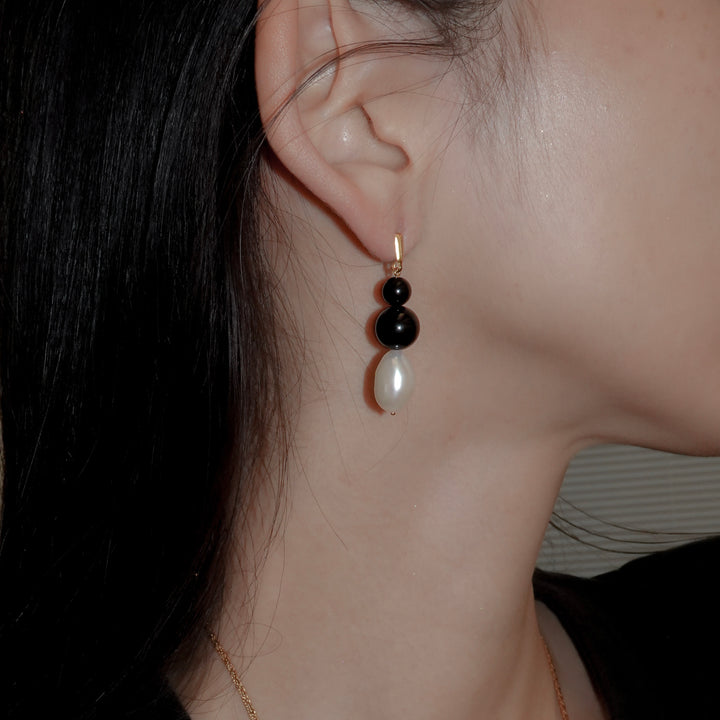 BAROQUE PEARL STONE EARRINGS