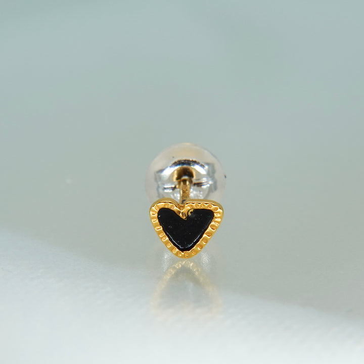 YU-KIN TINY HEAT EARRINGS