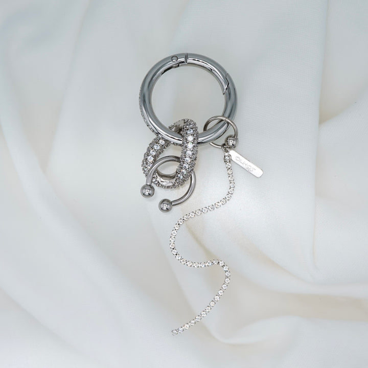 DOLLY CRYSTAL KEYCHAIN