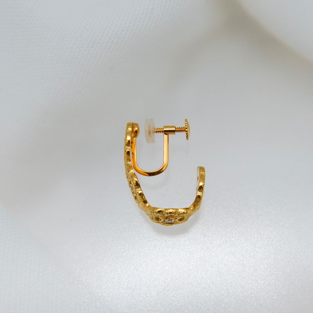 フィレンツェ彫りフラワーイヤリング(K23GP)