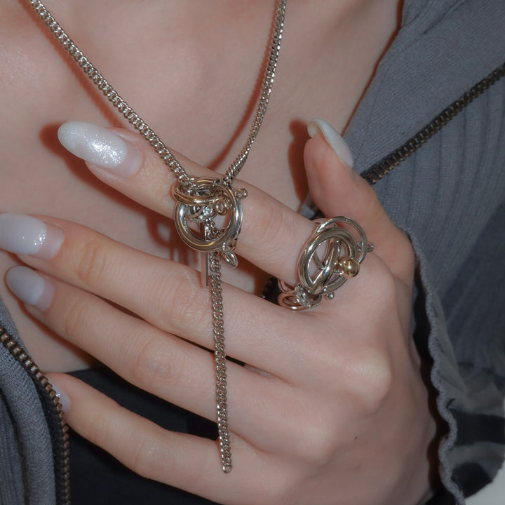 KRIS NECKLACE