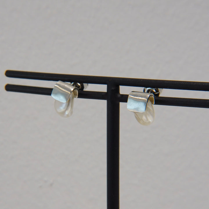 HASAMU pierced earring pearl