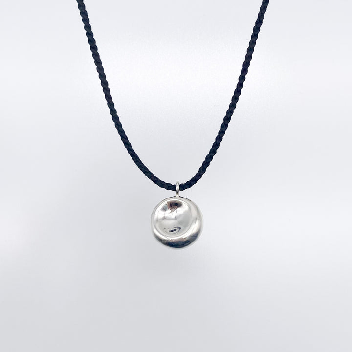 fullmoon cord necklace