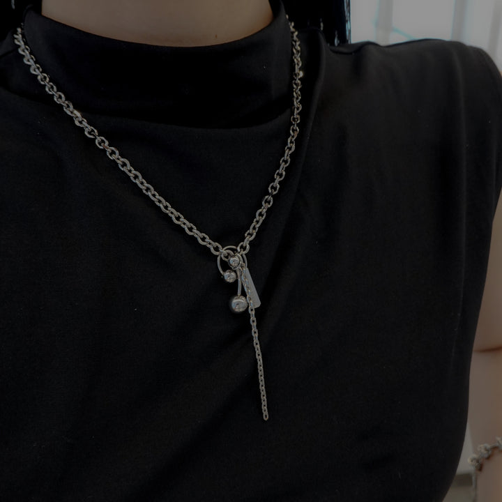 EVIE NECKLACE