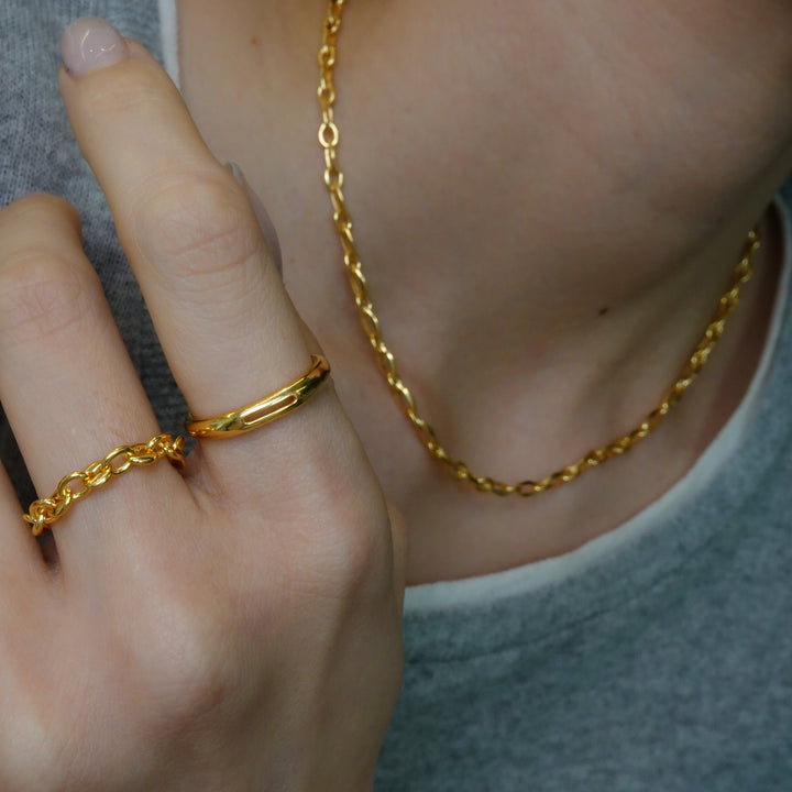 Square space ring