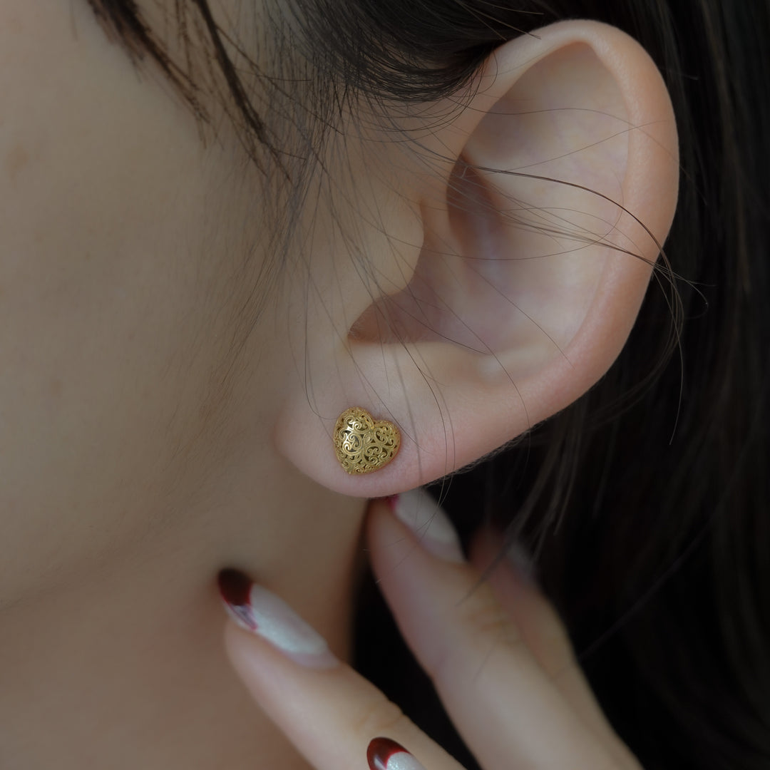 Kallisto tiny heart stud earrings in sterling silver_E1035G