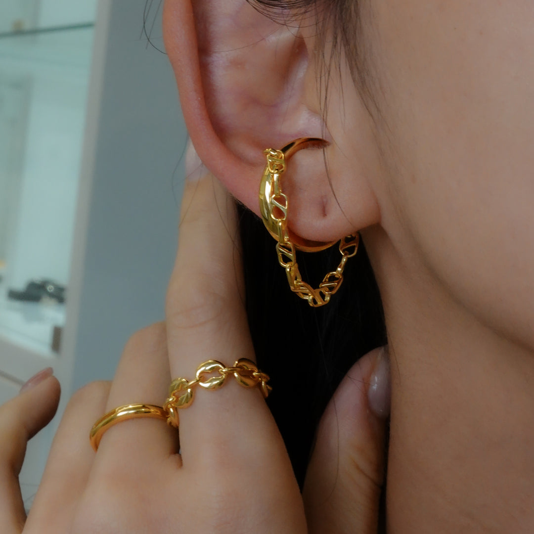 Oval line ear cuff single