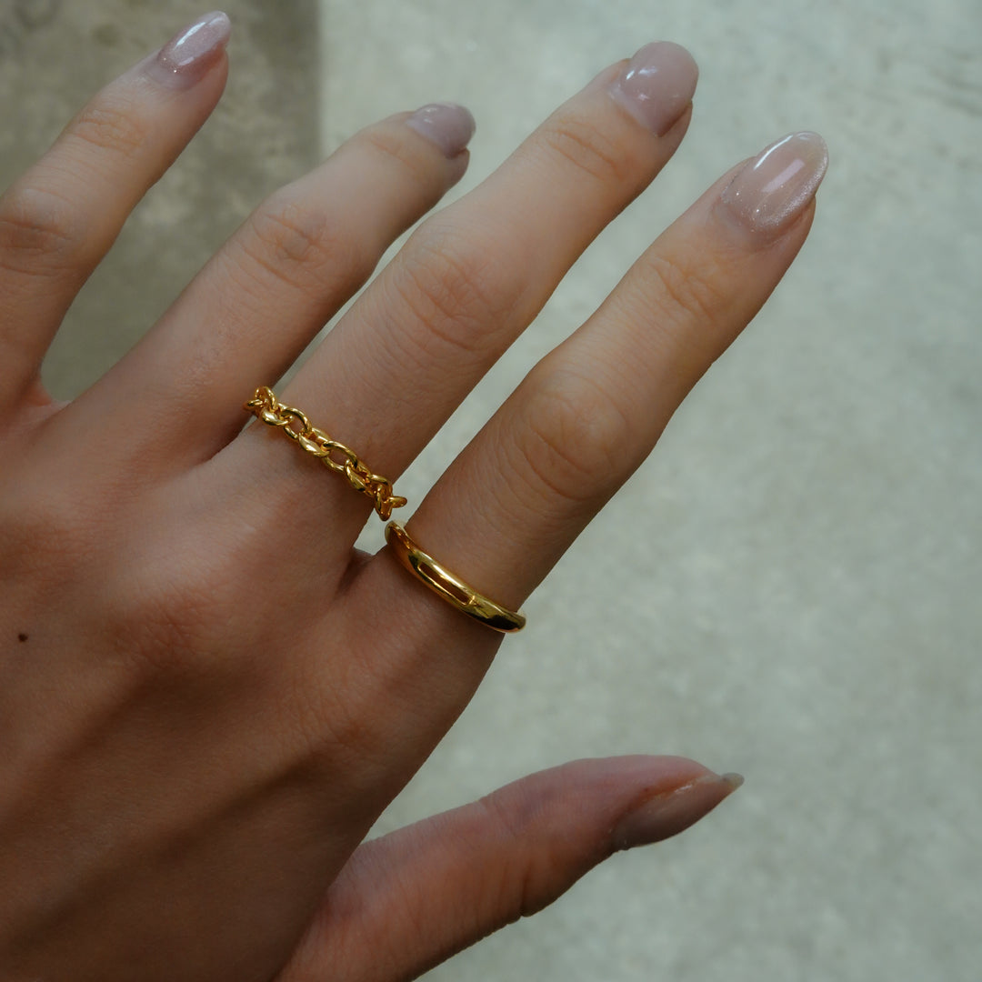 Square space ring