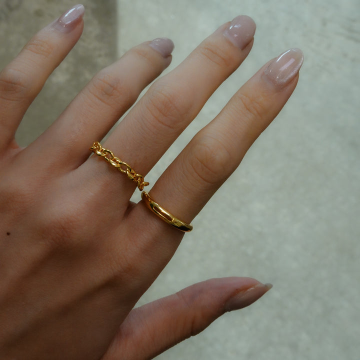 Square space ring