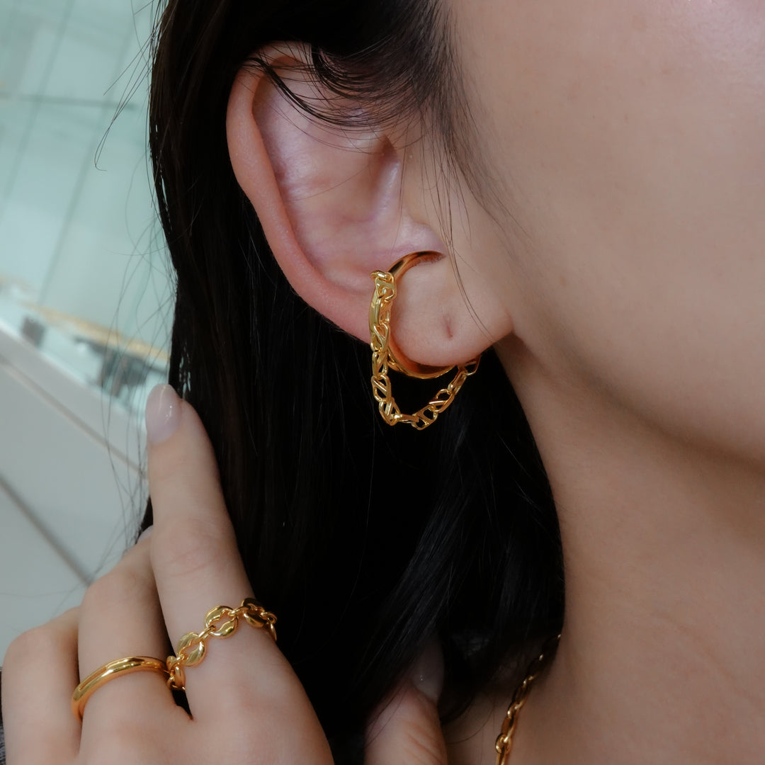 Oval line ear cuff single