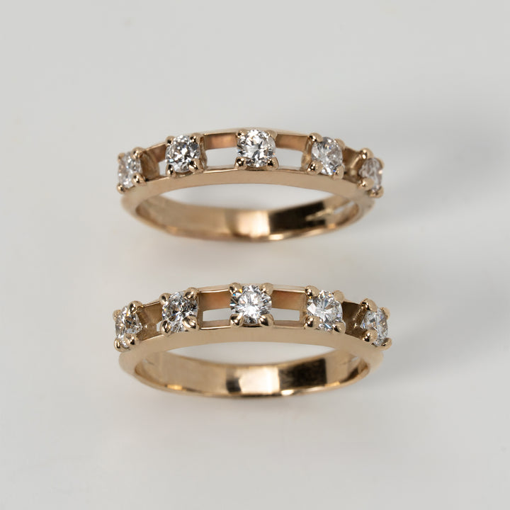 Float Half Eternity Ring -【Natural Diamond】