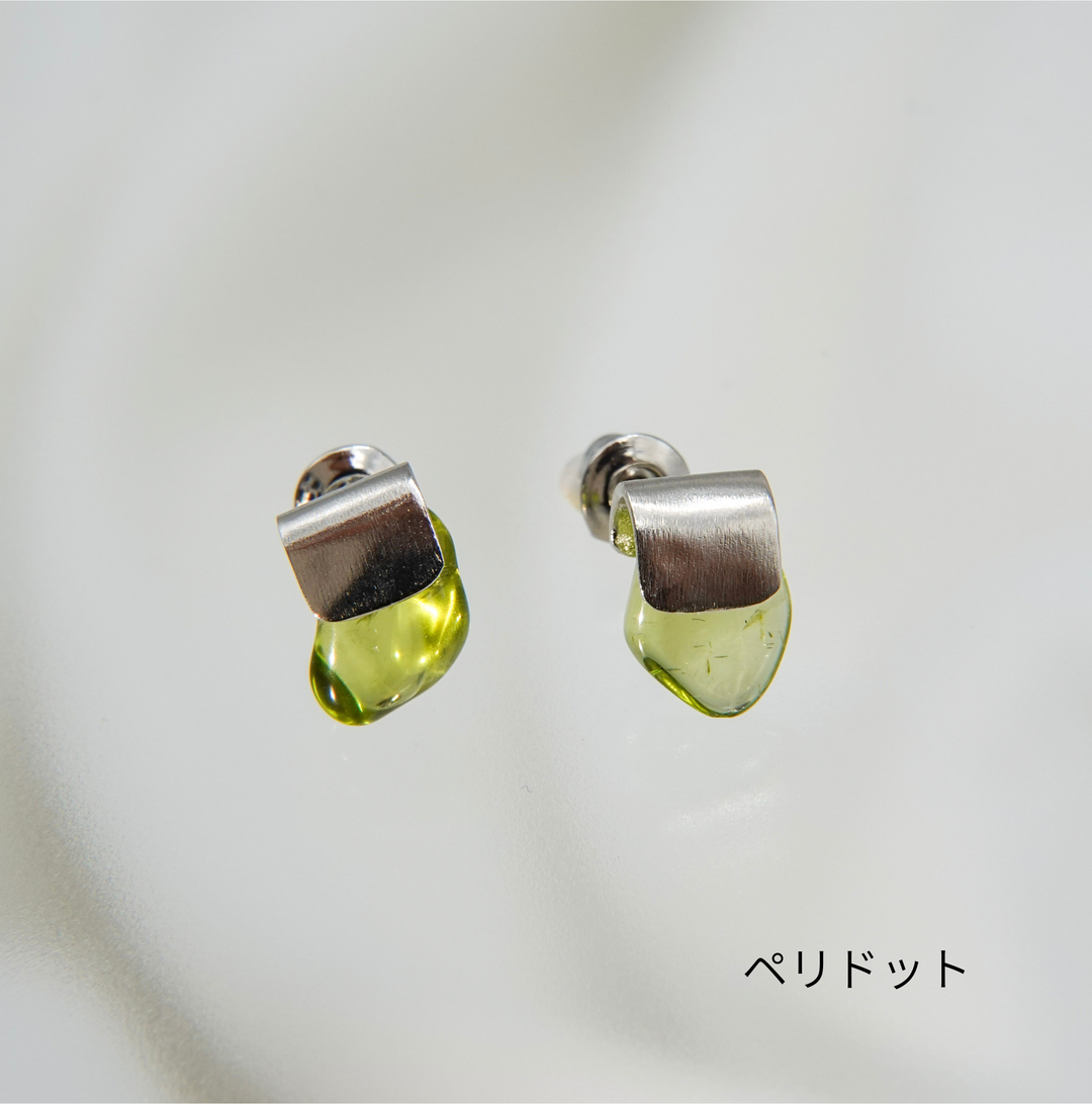 HASAMU S pierced earring gemstone
