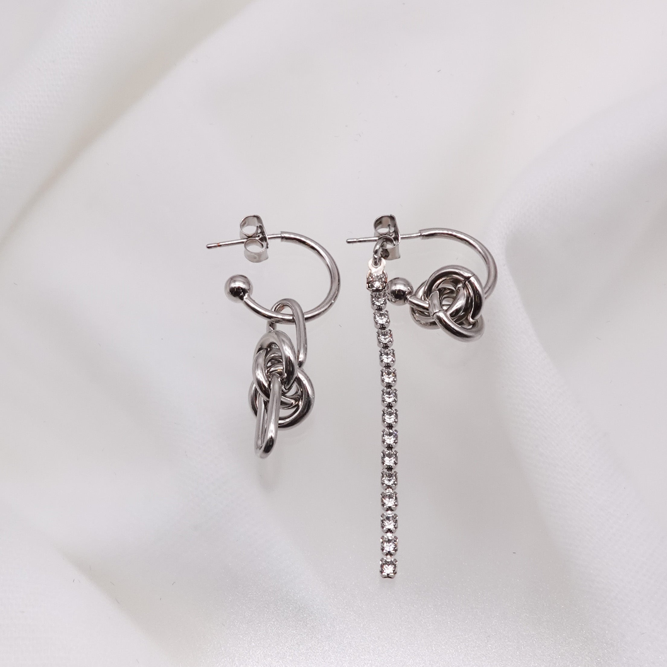 新品【Justine Clenquet】Daria クリスタル ピアス 【公式通販】