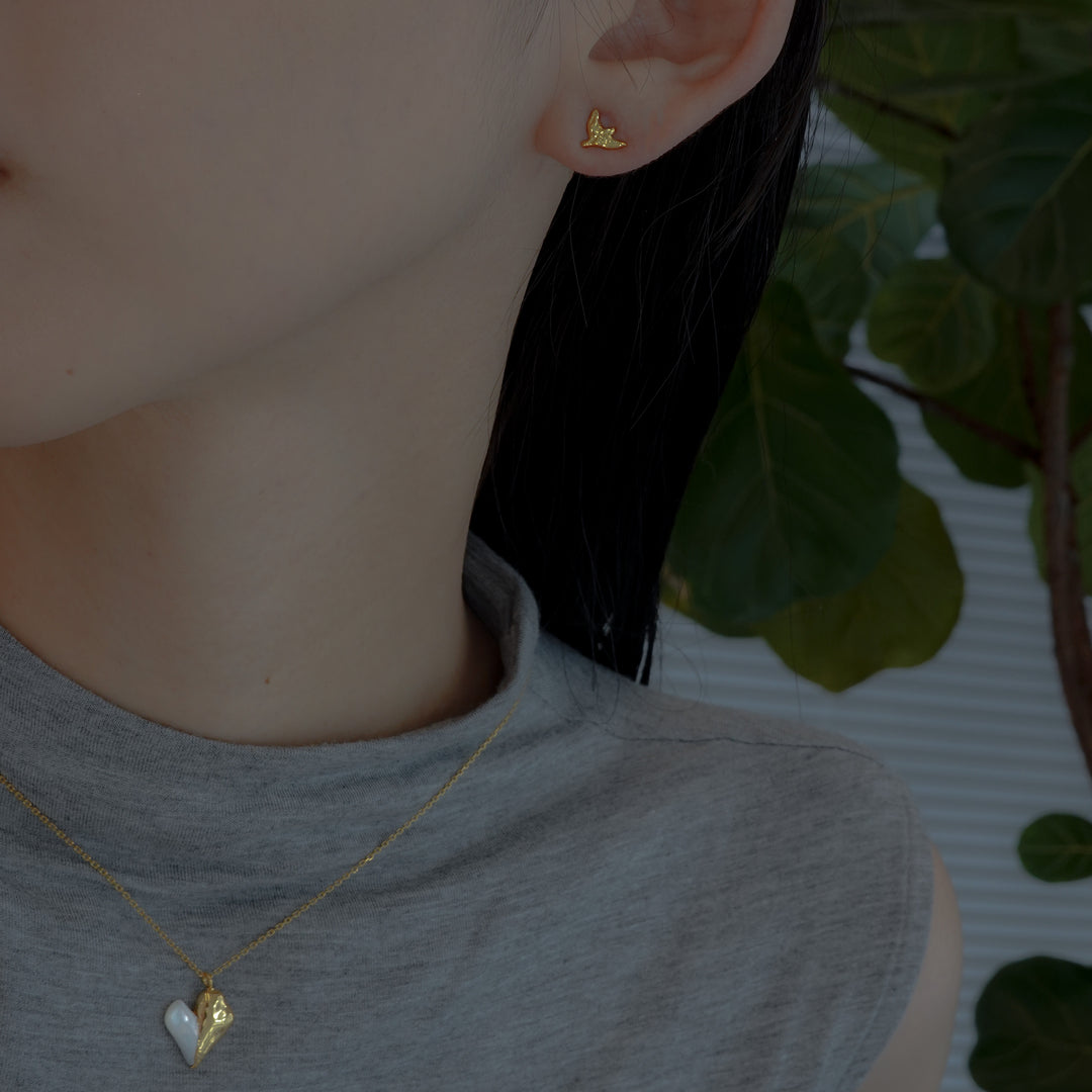 MINI PIGEON EARRINGS (Gold)