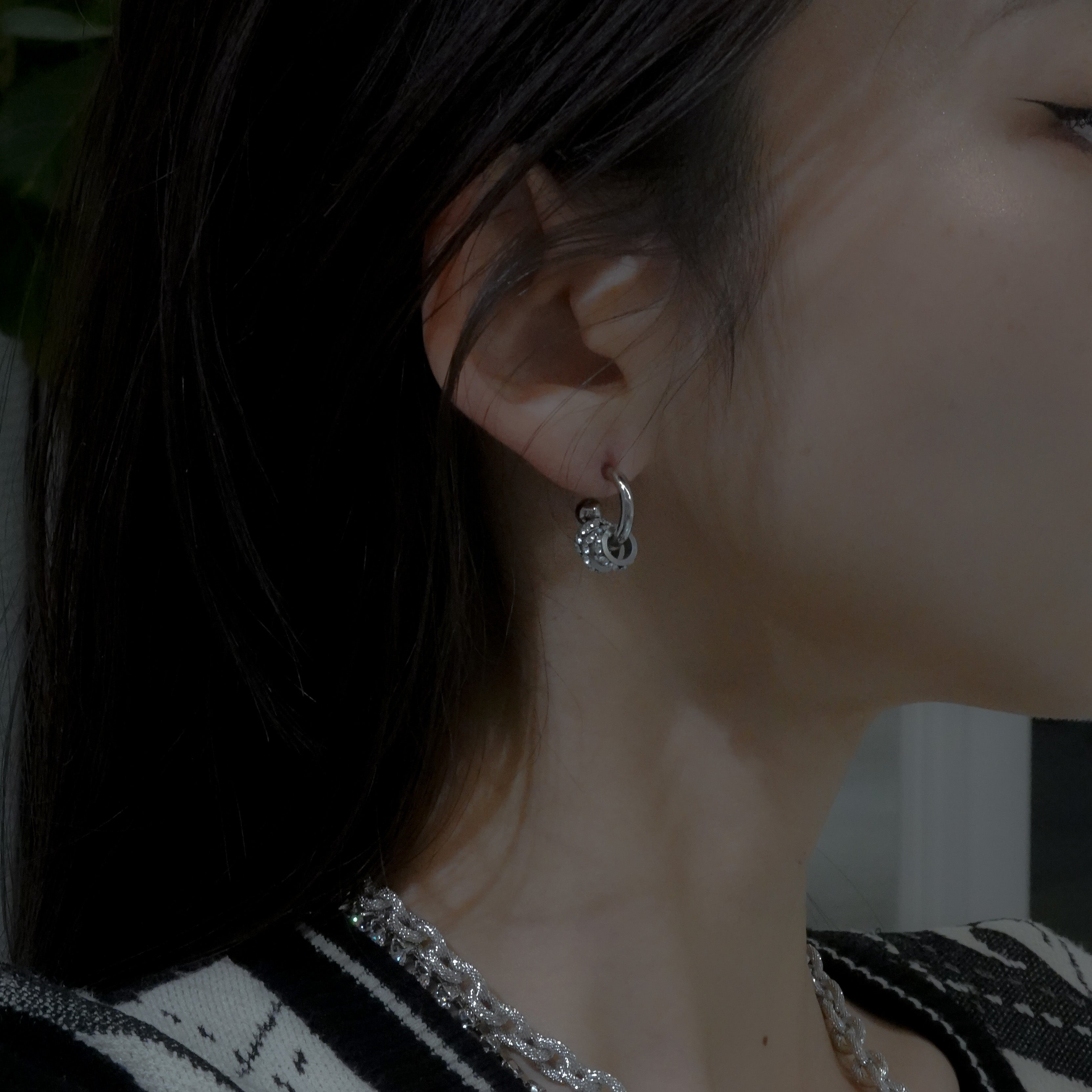 DAISY EARRINGS (Palladium) – unigem