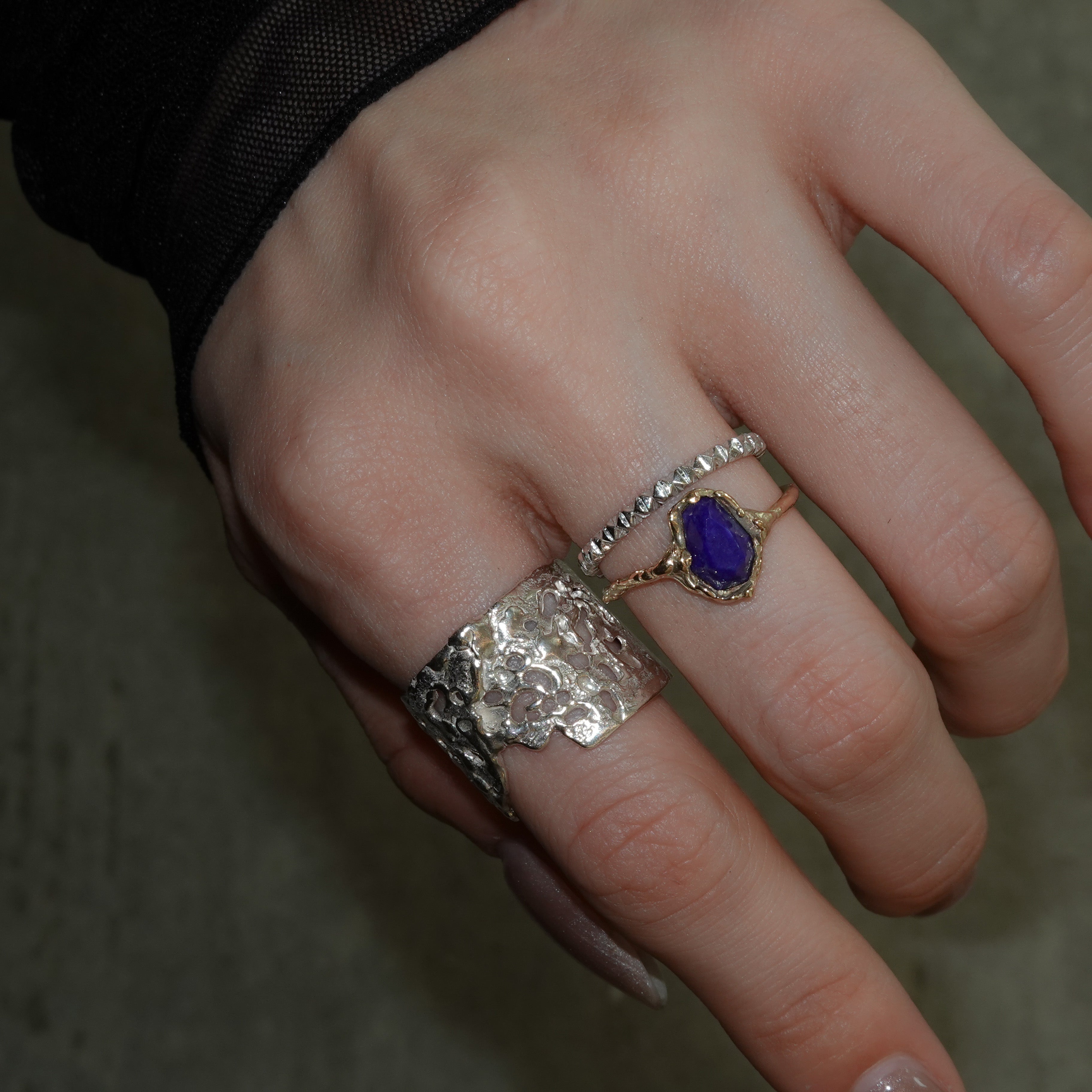 kudana-florentine-engraving-ring-silver – unigem